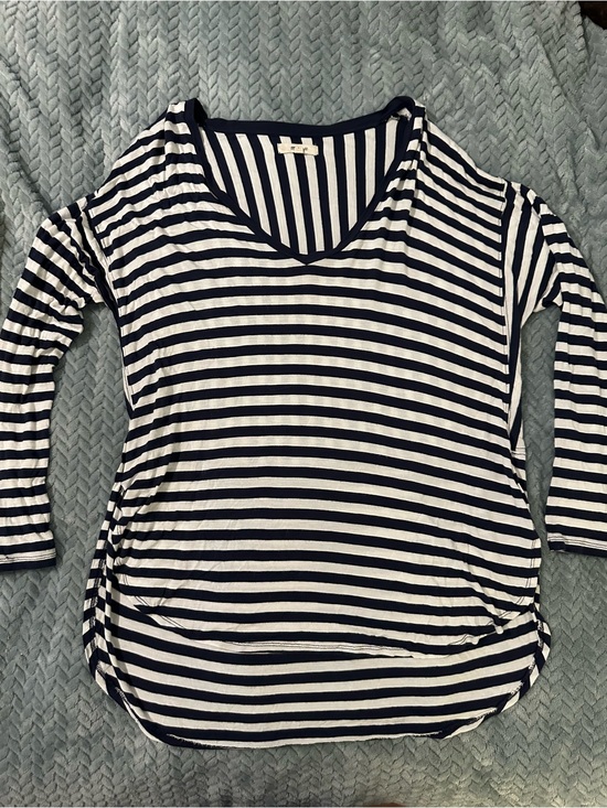 Madewell Tops - Madewell Navy and White Striped V-Neck Long Sleeve Top